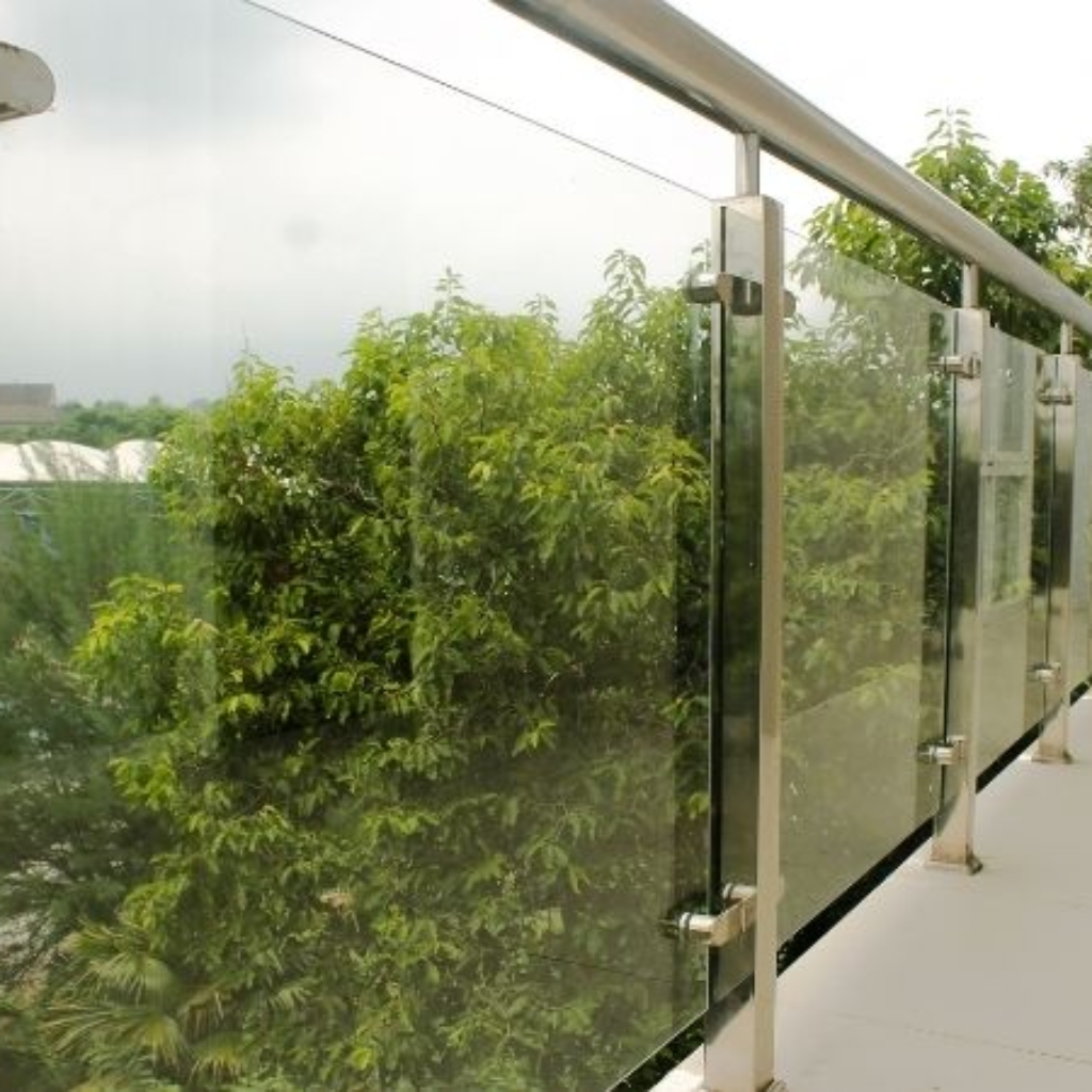 Why Frameless glass is the preferred choice of Architects and Designers